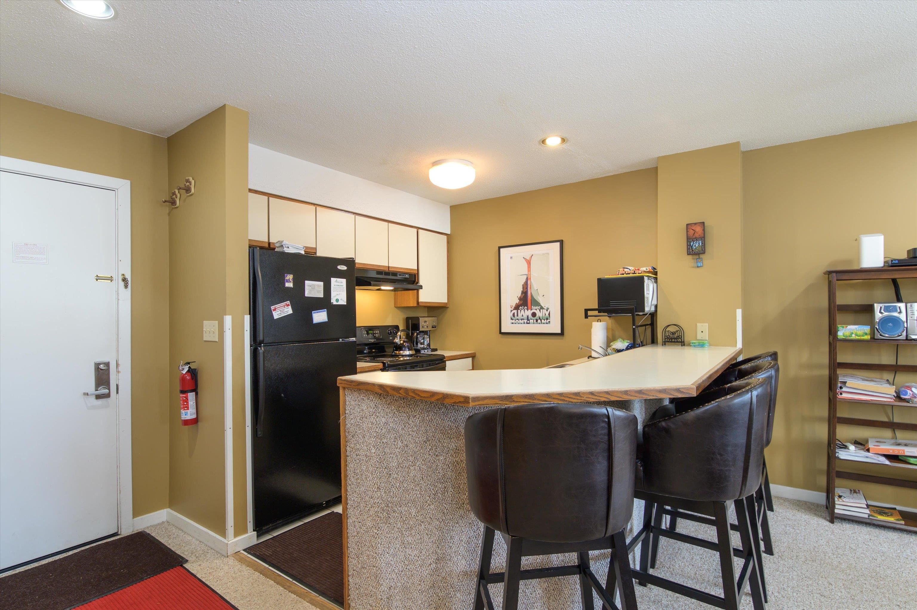 350 Mountain Road, Unit B303 Ludlow, VT 05149 - Photo 12 of 31