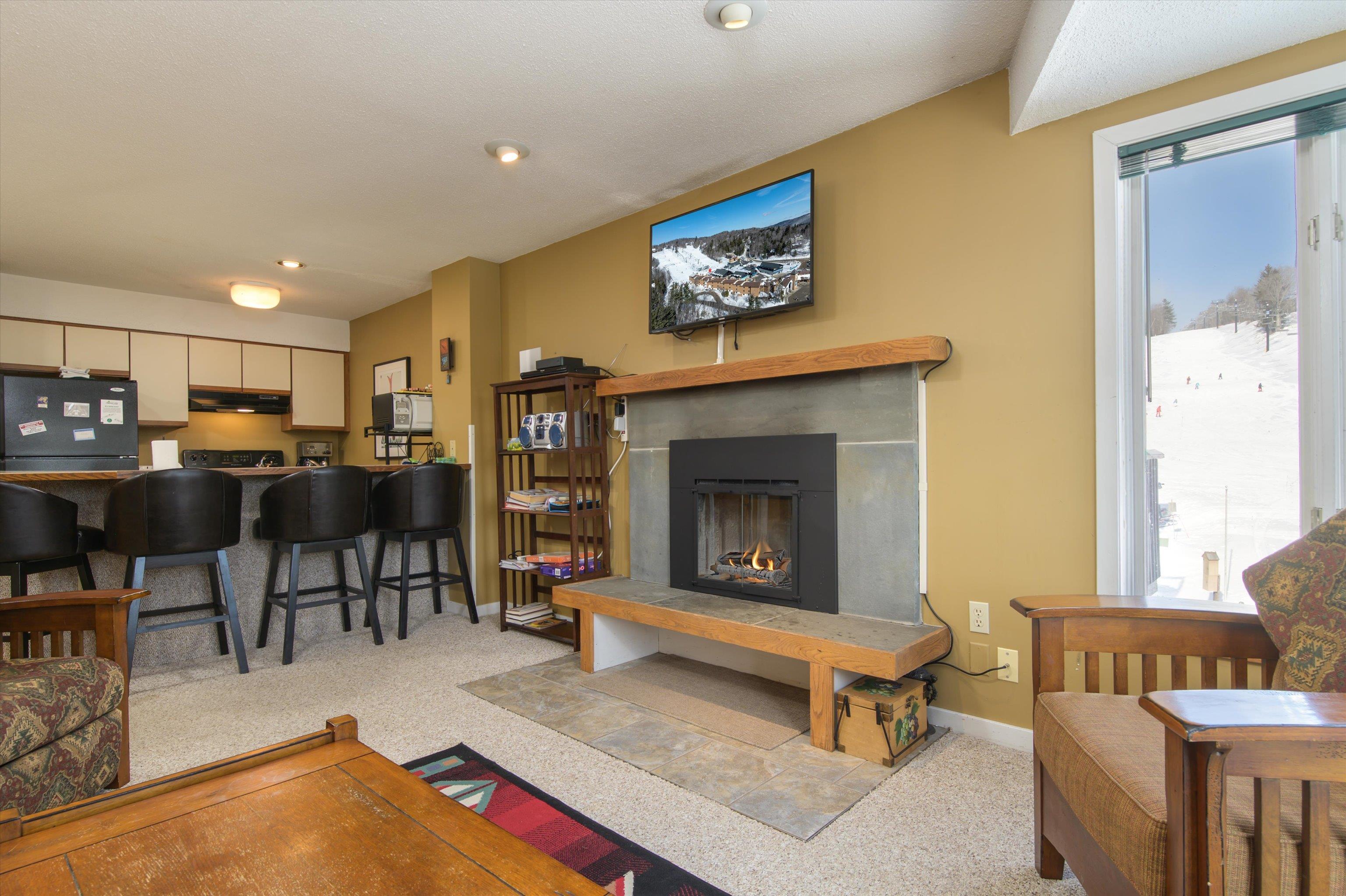 350 Mountain Road, Unit B303 Ludlow, VT 05149 - Photo 4 of 31