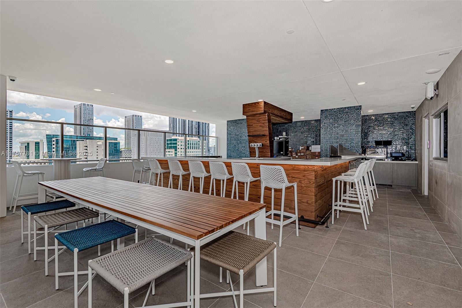 227 Northeast 2nd Street, Unit 1805 Miami, FL 33132 - Photo 30 of 34