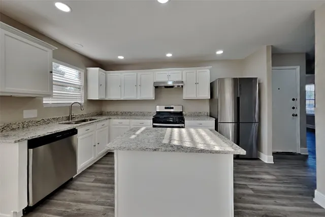 $2,045 | 20516 Hawkins Manor Lane, Katy, TX 77449