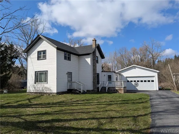 $200,000 | 721 Gabbey Road, Pembroke, NY 14036