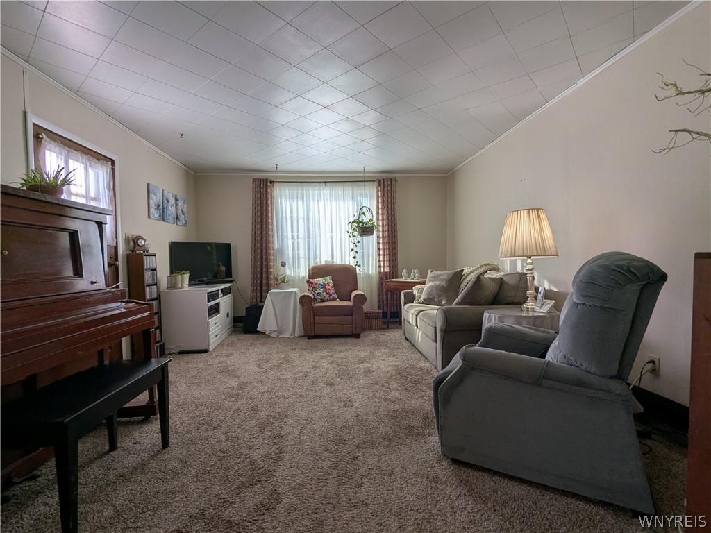 721 Gabbey Road Pembroke, NY 14036 - Photo 2 of 12