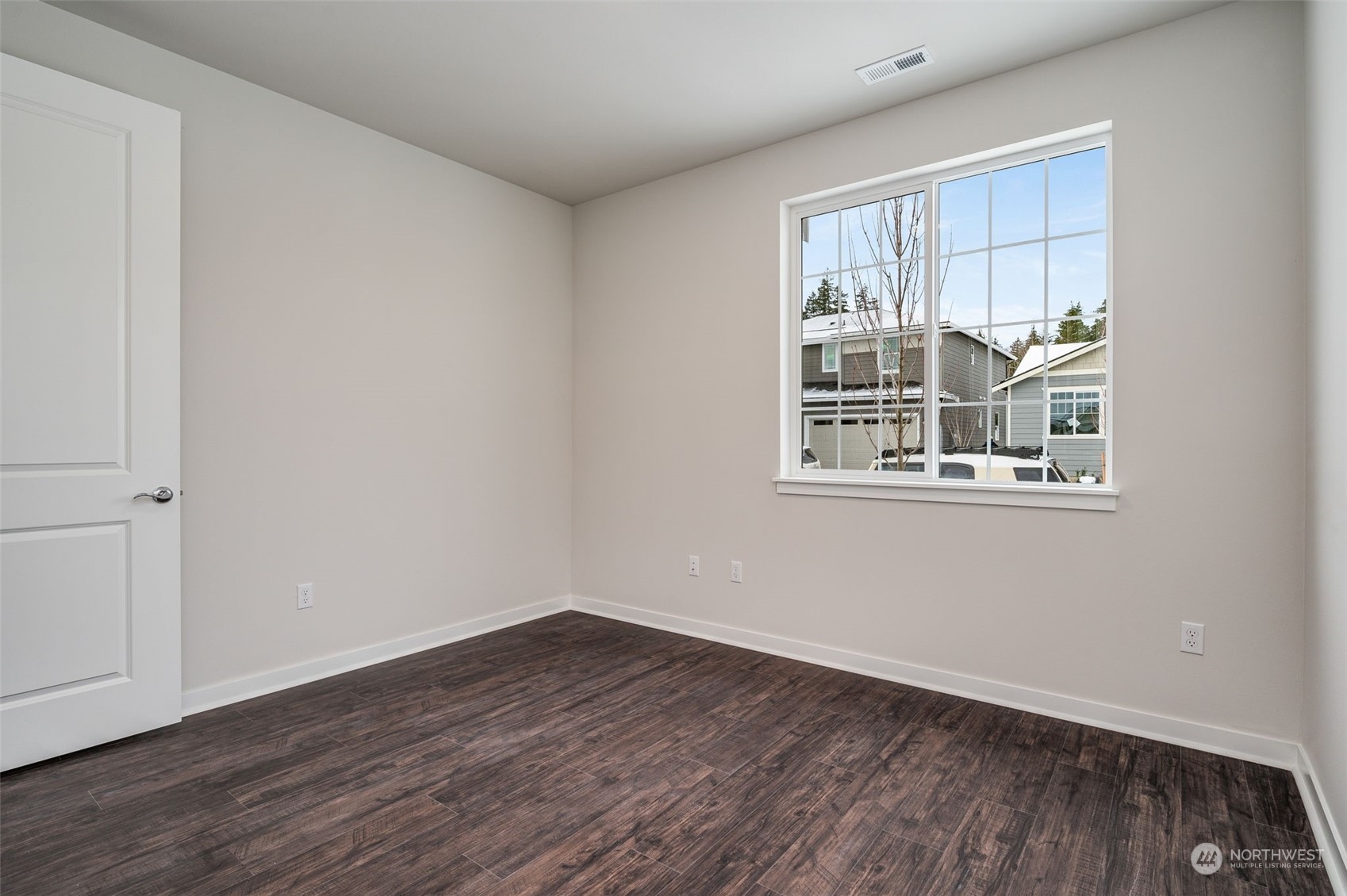 23606 Arbors Terrace Road Northeast, Unit 38 Kingston, WA 98346 - Photo 9 of 26 Gallery Image 9