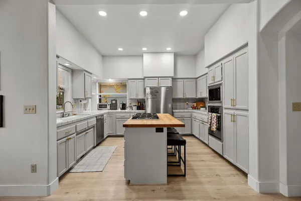 $599,900 | 1672 St Andrews Drive, Redding, CA 96003