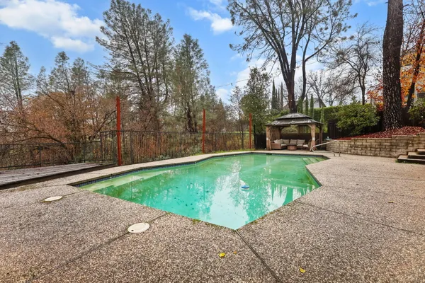 $599,900 | 1672 St Andrews Drive, Redding, CA 96003