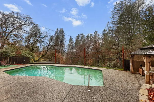 $599,900 | 1672 St Andrews Drive, Redding, CA 96003