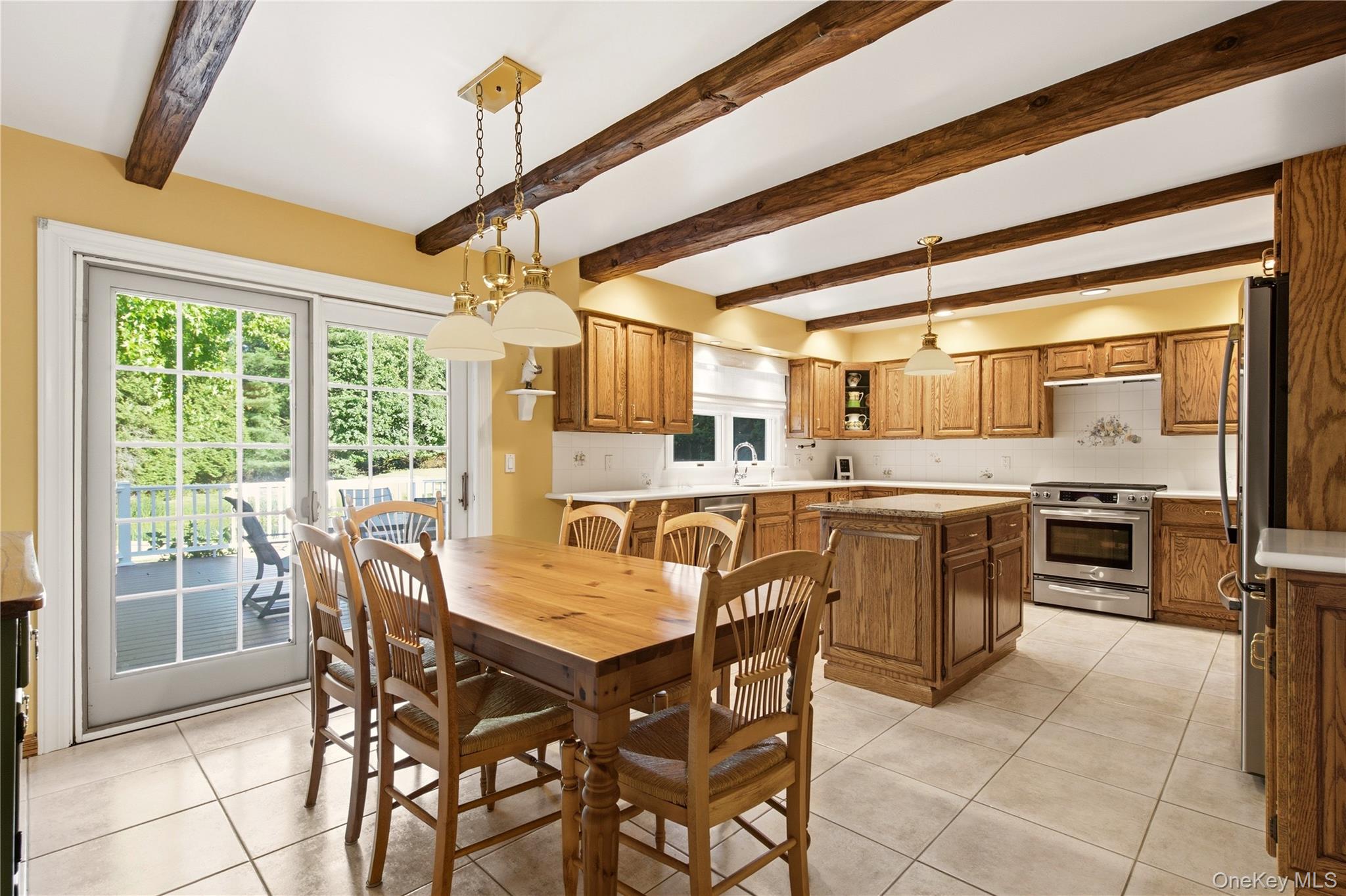 54 Snake Hill Road Cold Spring Harbor, NY 11724 - Photo 15 of 39