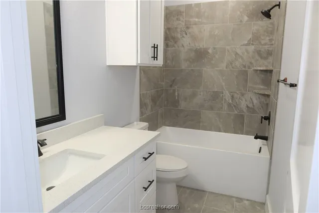 $374,900 | 2000 Reagan Court, Bryan, TX 77802