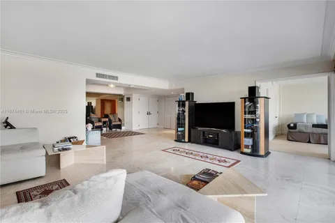 $1,399,000 | 3 Grove Isle Drive, Unit C1108, Miami, FL 33133