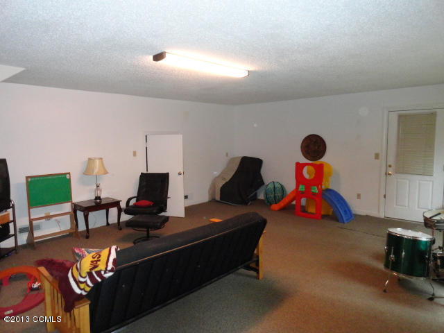 407 Boros Road New Bern, NC 28560 - Photo 25 of 31 Basement Rec Room