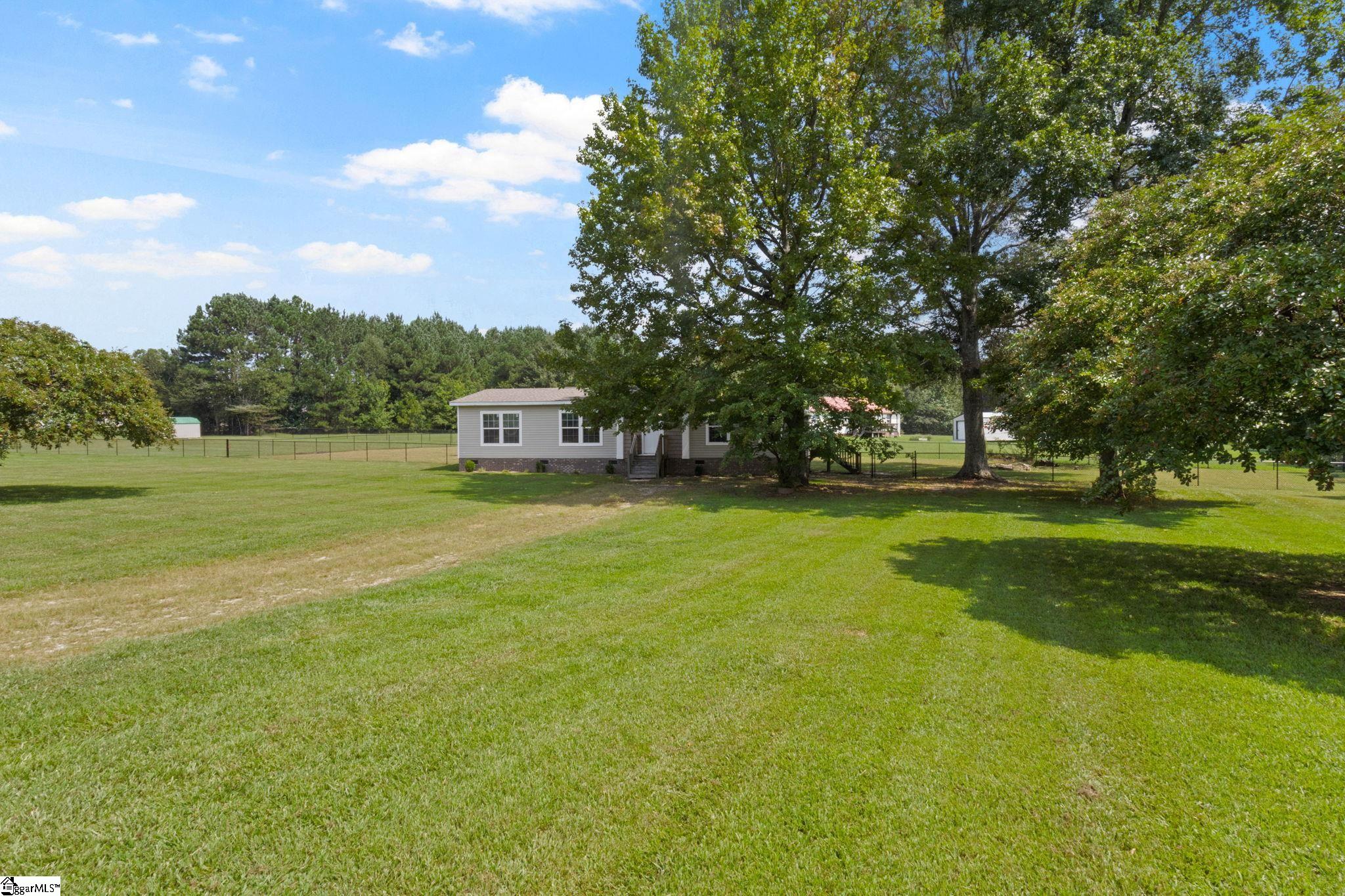 115 Lesley Road Pelzer, SC 29669 - Photo 2 of 30