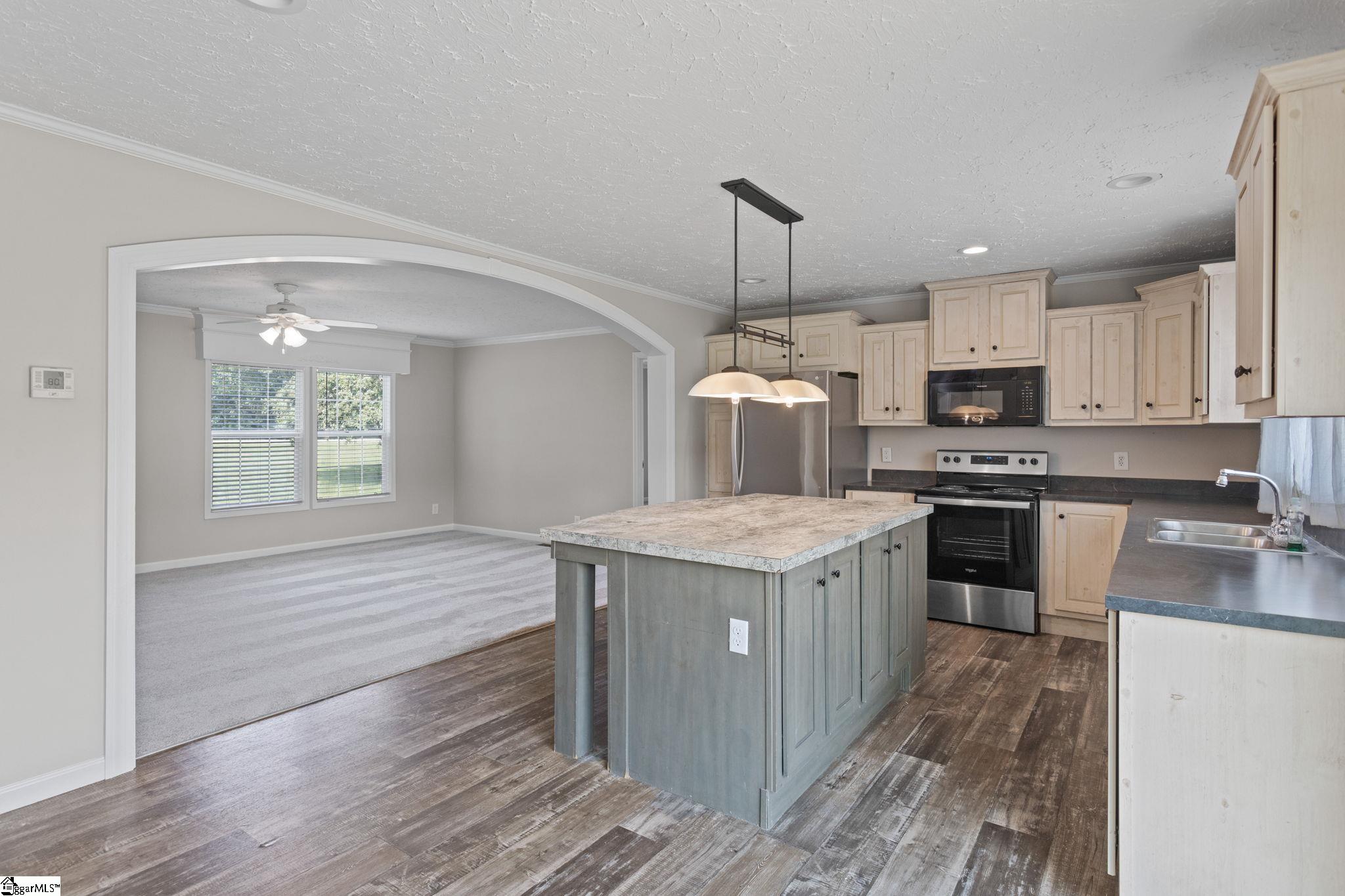 115 Lesley Road Pelzer, SC 29669 - Photo 7 of 30