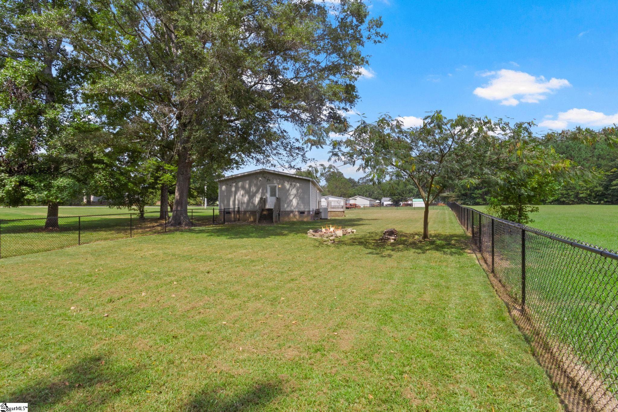 115 Lesley Road Pelzer, SC 29669 - Photo 8 of 30