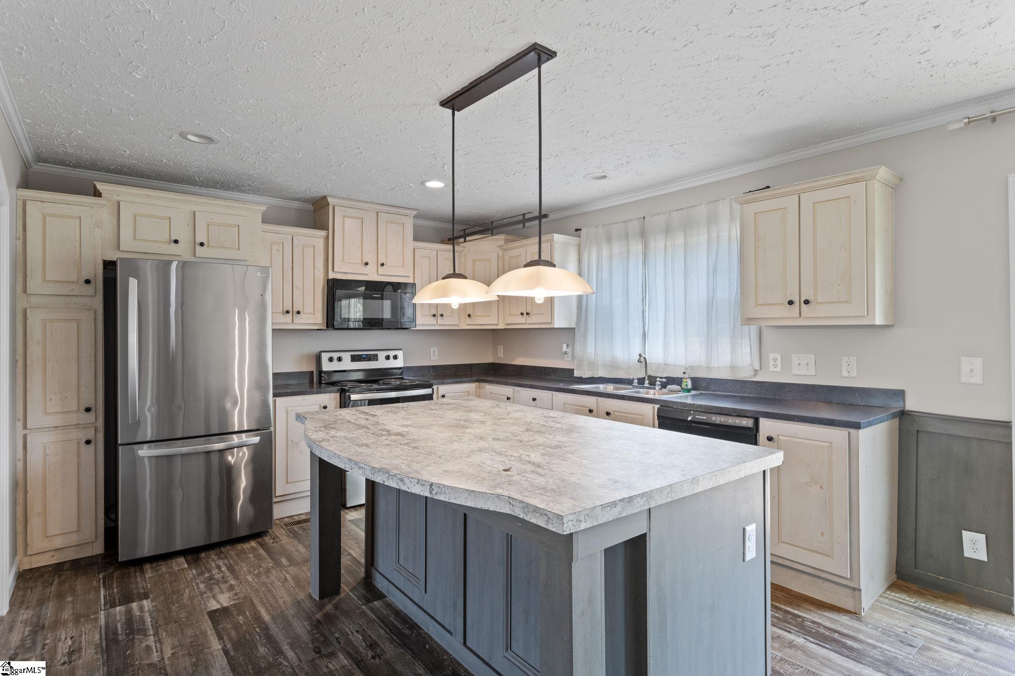 115 Lesley Road Pelzer, SC 29669 - Photo 9 of 30