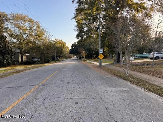 $289,900 | 1309 Pascagoula Street, Pascagoula, MS 39567