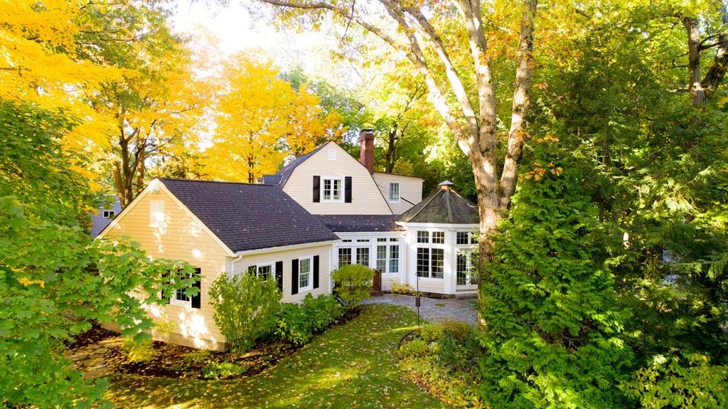 65 Longfellow Road Wellesley, MA 02481 - Photo 2 of 13