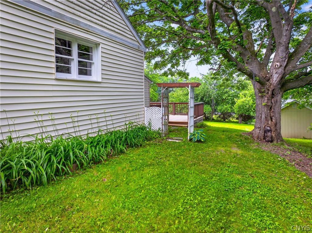 514 Higby Road New Hartford, NY 13413 - Photo 16 of 46