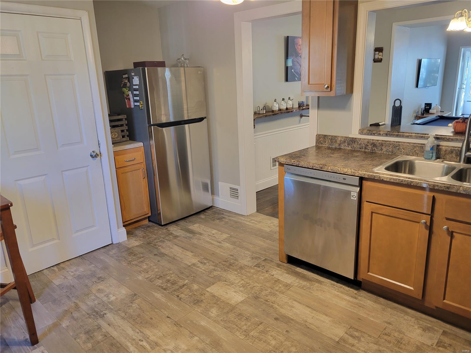 746 Rice Street Wood River, IL 62095 - Photo 21 of 26 Gallery Image 21