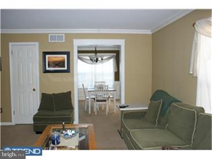 5435 Rinker Circle, Unit 282 Doylestown, PA 18902 - Photo 4 of 17 Family Room