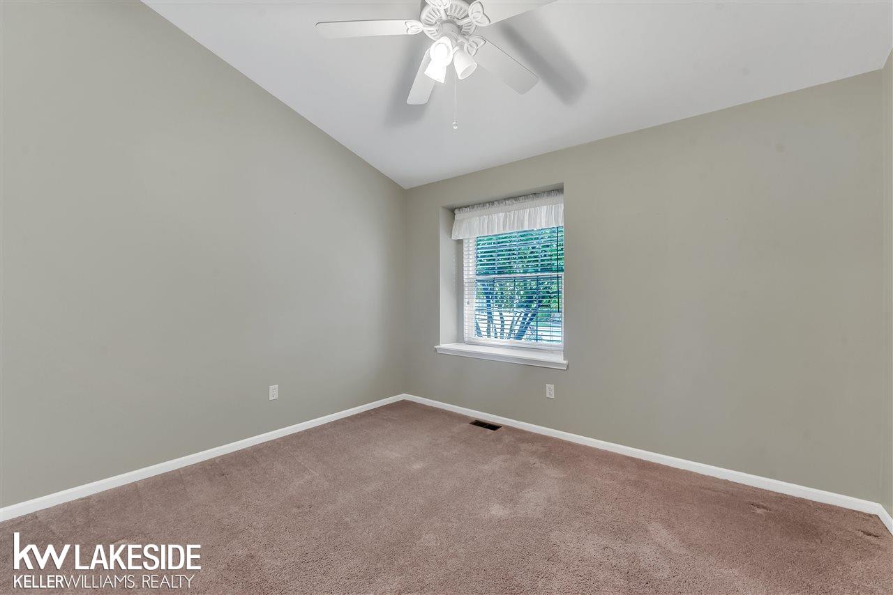 16251 Scenic, Unit 24 Clinton Township, MI 48038 - Photo 19 of 32