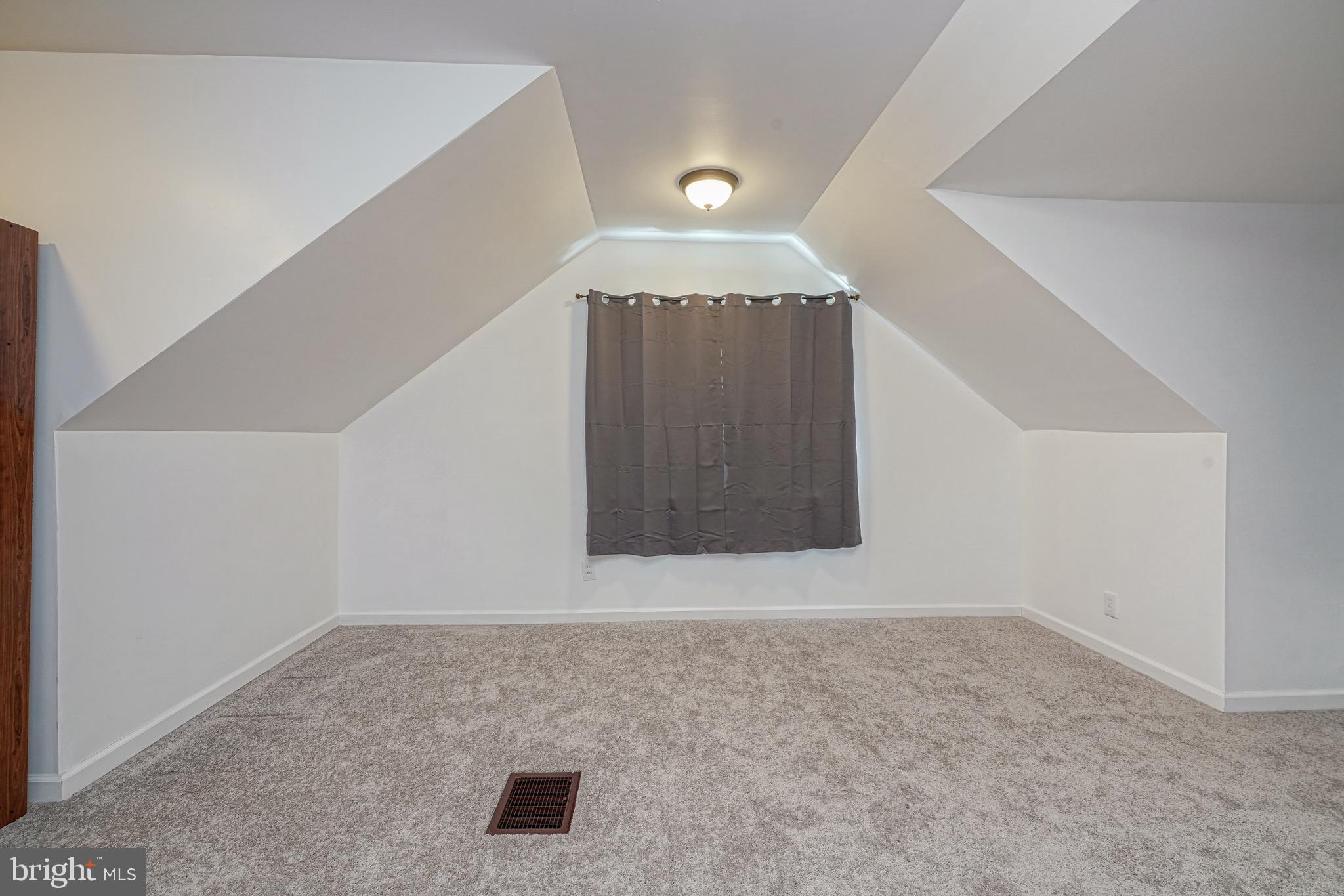 529 Warwick Road Lawnside, NJ 08045 - Photo 26 of 38