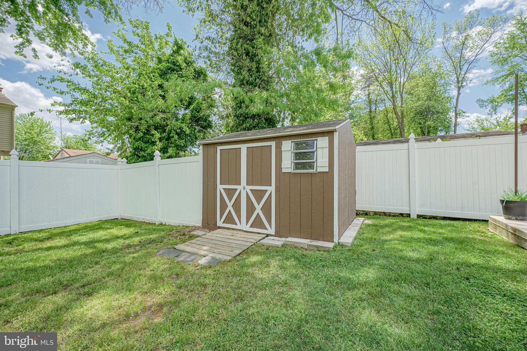 529 Warwick Road Lawnside, NJ 08045 - Photo 34 of 38