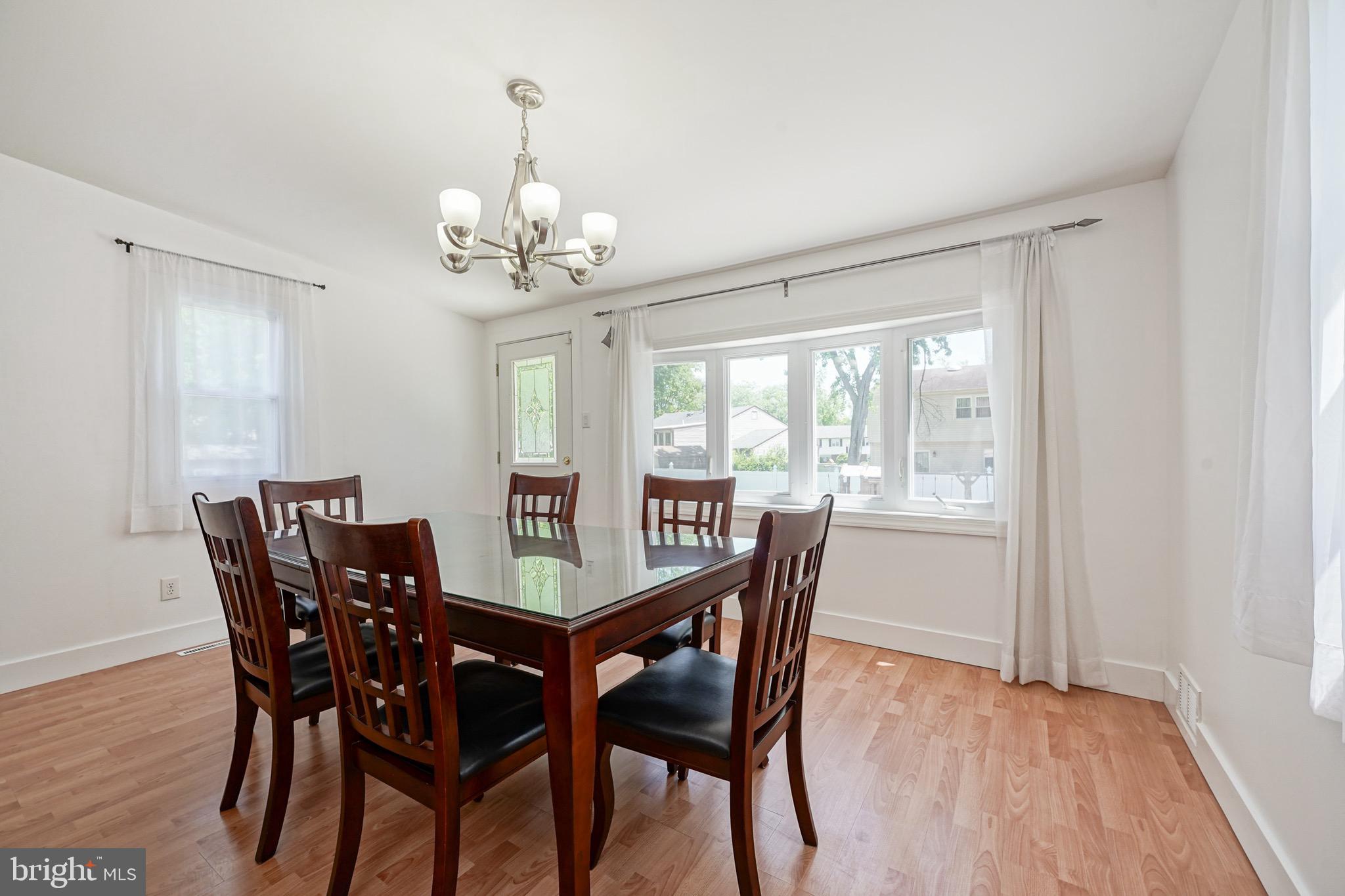 529 Warwick Road Lawnside, NJ 08045 - Photo 10 of 38