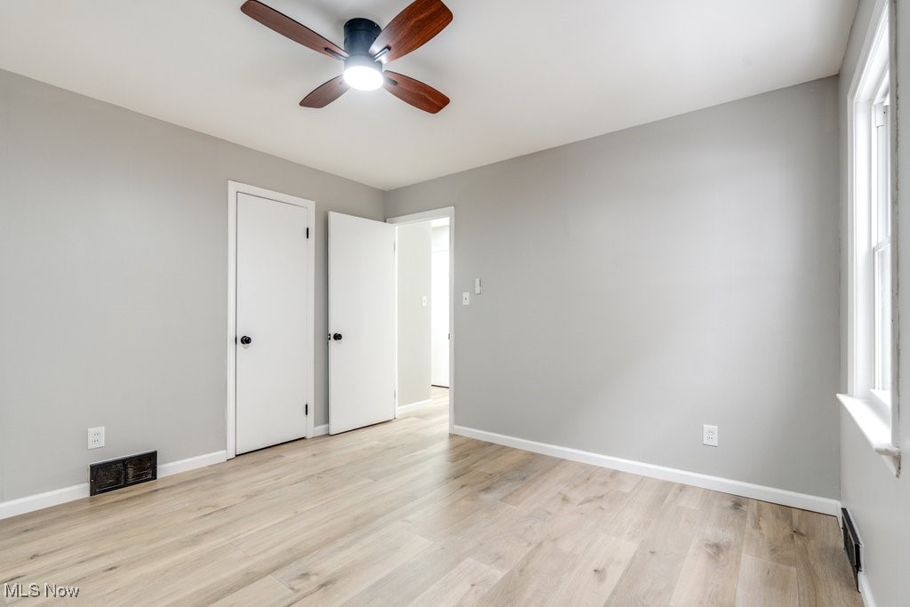 13526 Cedar Road Cleveland, OH 44118 - Photo 23 of 47 DN Unit Bedroom