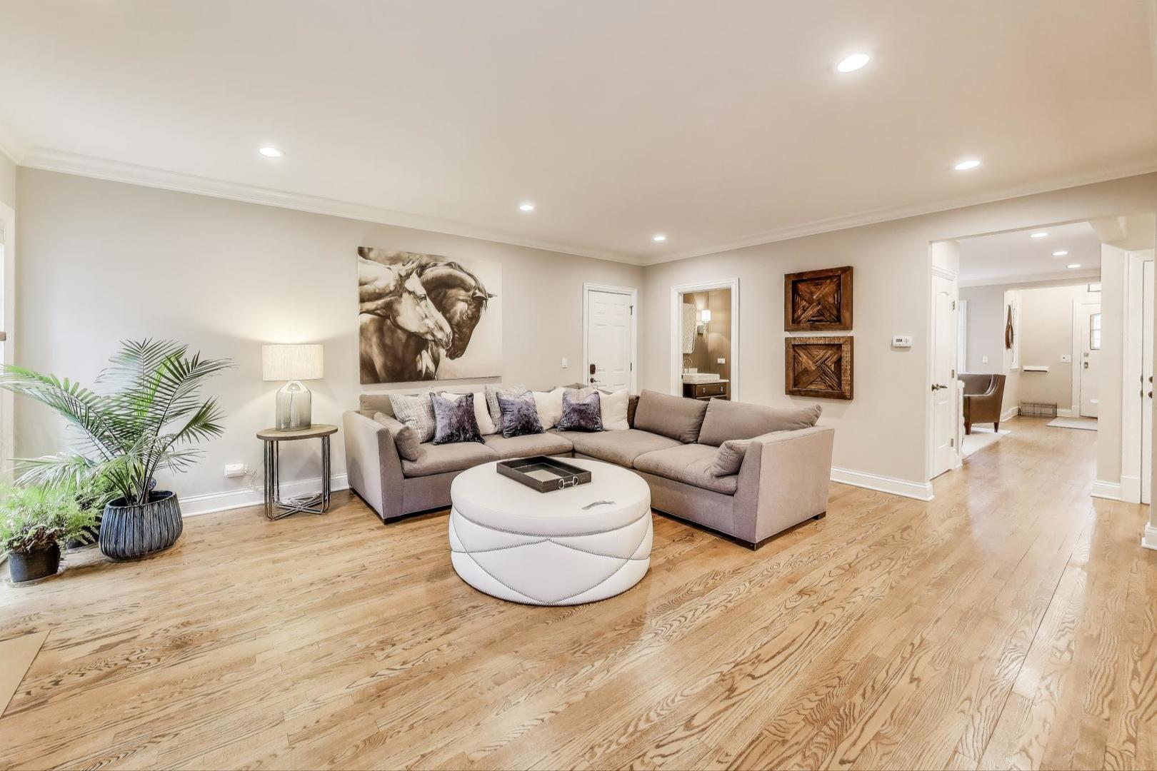 521 Mayfair Road Arlington Heights, IL 60005 - Photo 14 of 47