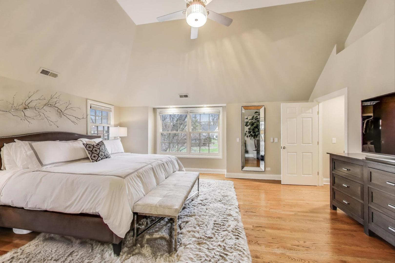 521 Mayfair Road Arlington Heights, IL 60005 - Photo 17 of 47