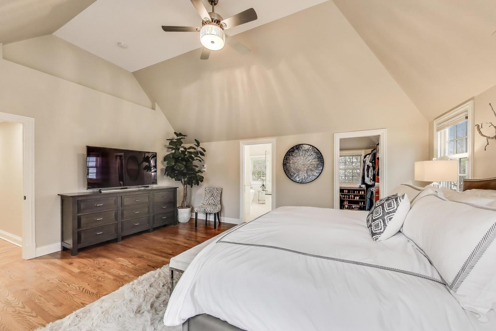 521 Mayfair Road Arlington Heights, IL 60005 - Photo 18 of 47