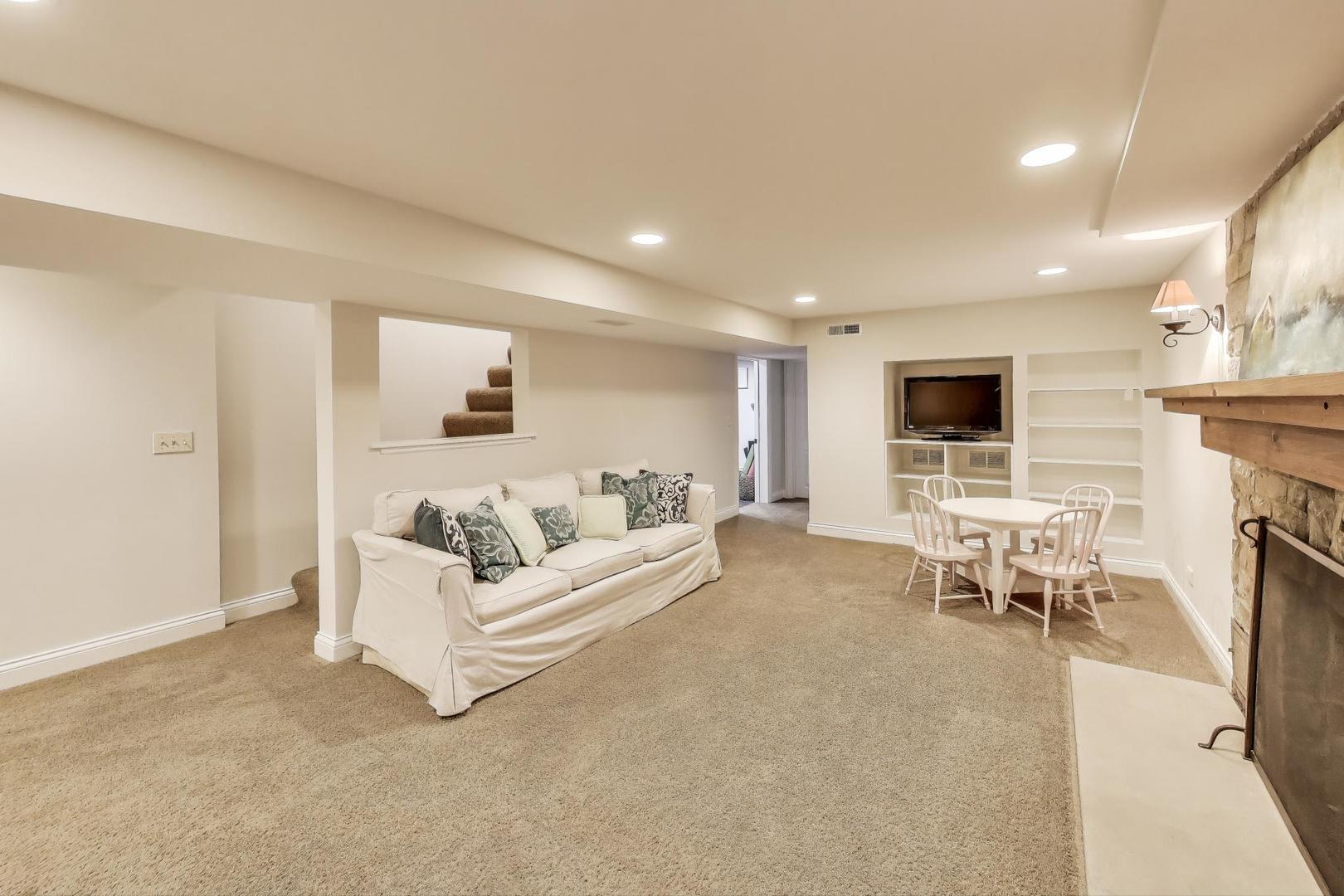 521 Mayfair Road Arlington Heights, IL 60005 - Photo 30 of 47