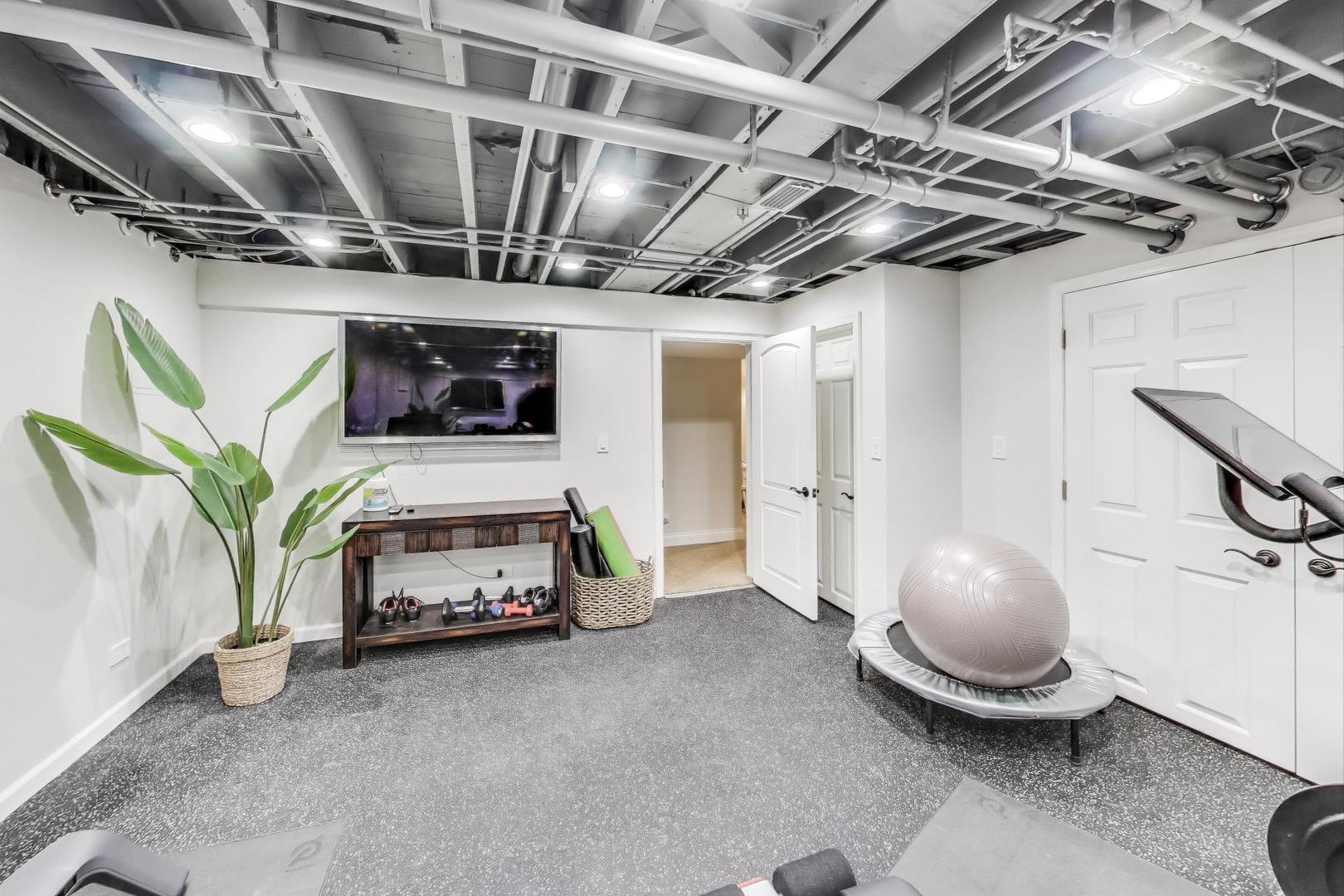 521 Mayfair Road Arlington Heights, IL 60005 - Photo 33 of 47