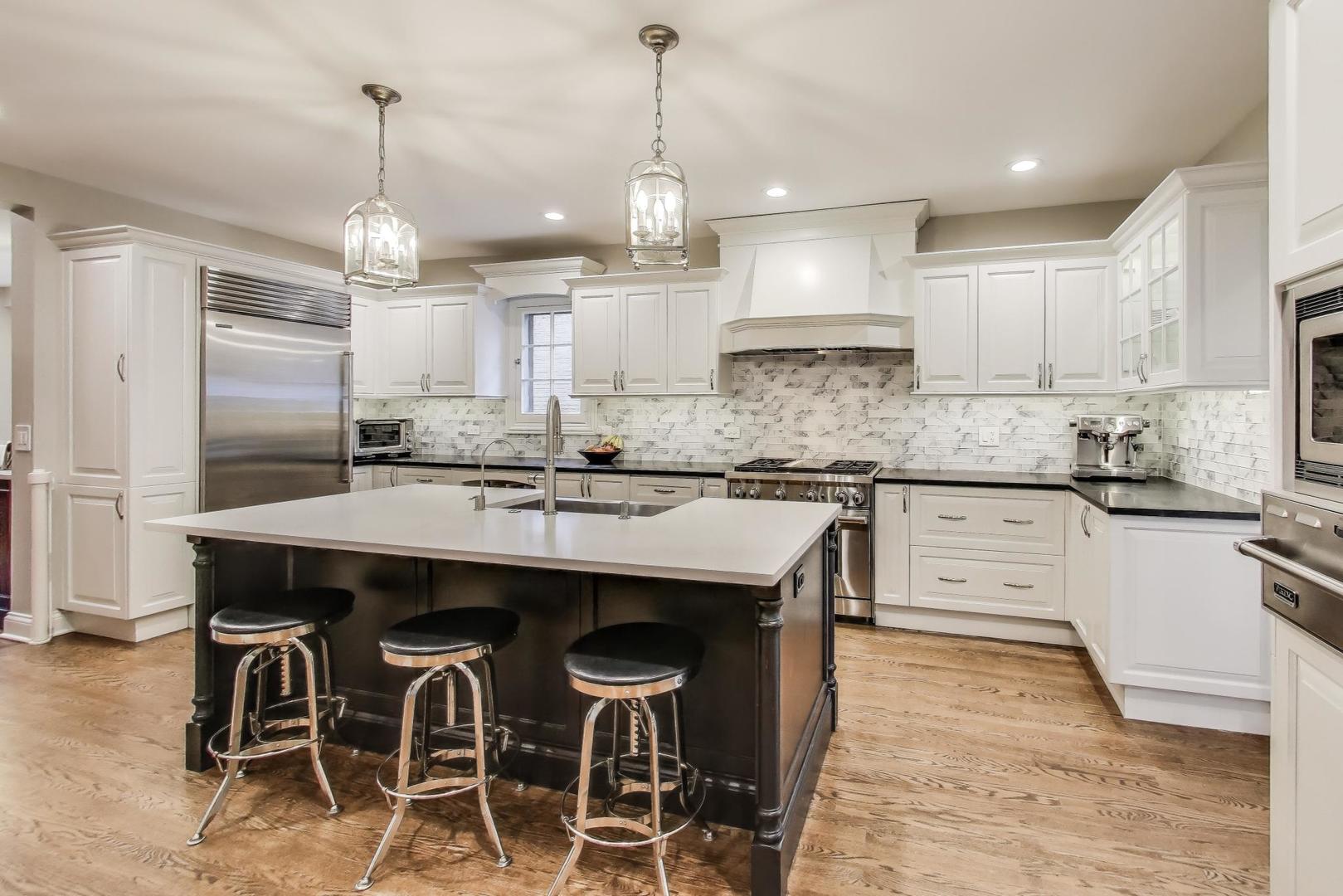 521 Mayfair Road Arlington Heights, IL 60005 - Photo 9 of 47