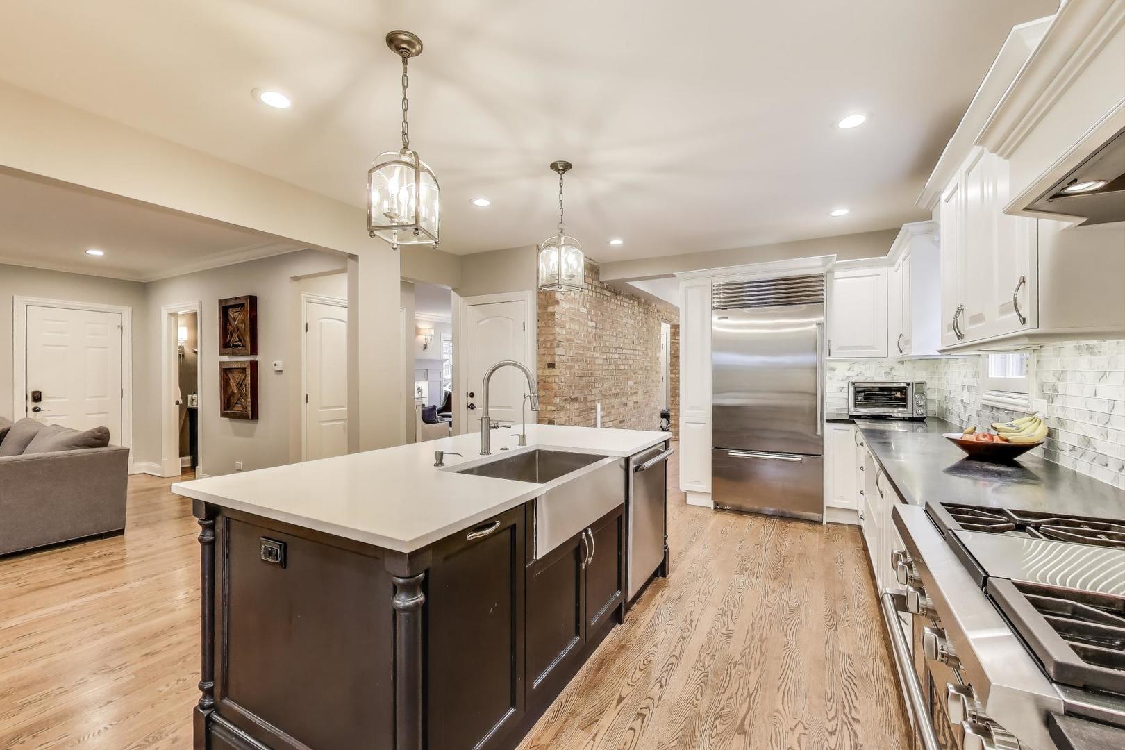 521 Mayfair Road Arlington Heights, IL 60005 - Photo 10 of 47