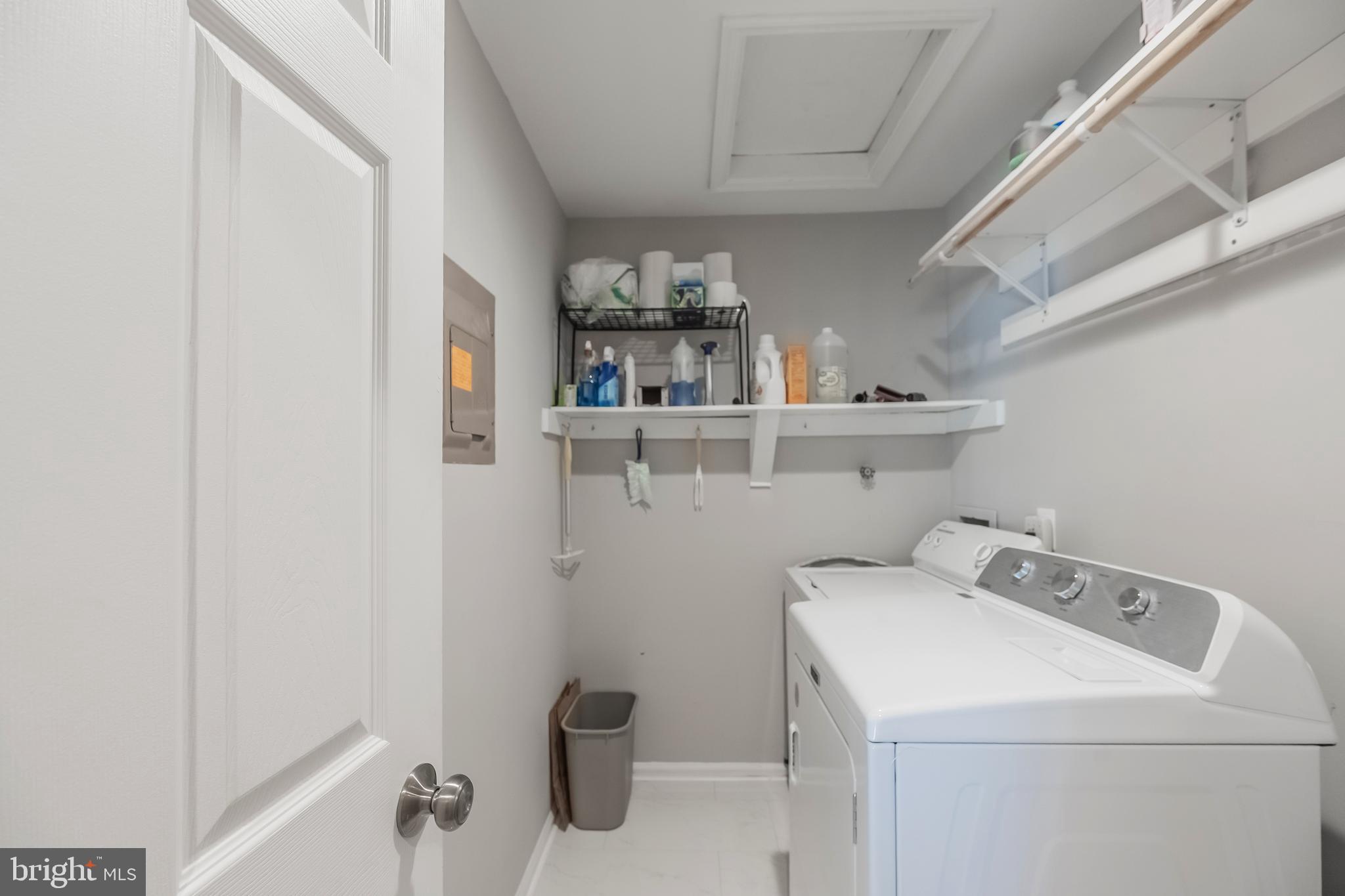 2312 Hunter's Run Drive, Unit 2312 Reston, VA 20191 - Photo 17 of 30 Gallery Image 17