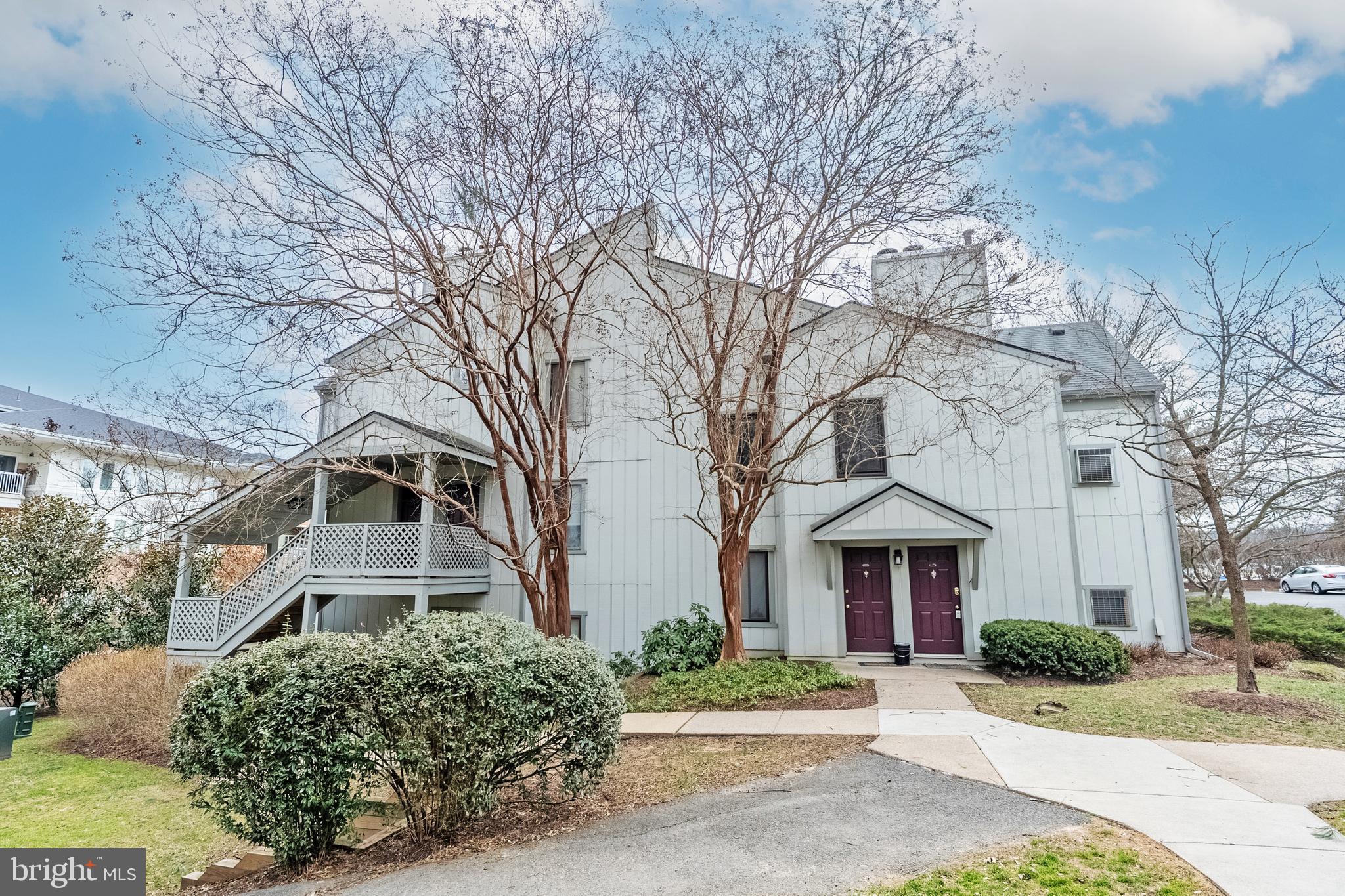 2312 Hunter's Run Drive, Unit 2312 Reston, VA 20191 - Photo 2 of 30 Gallery Image 2