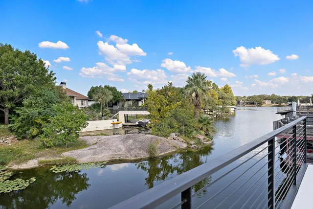 $1,950,000 | 701 Hi Circle North, Unit A, Horseshoe Bay, TX 78657