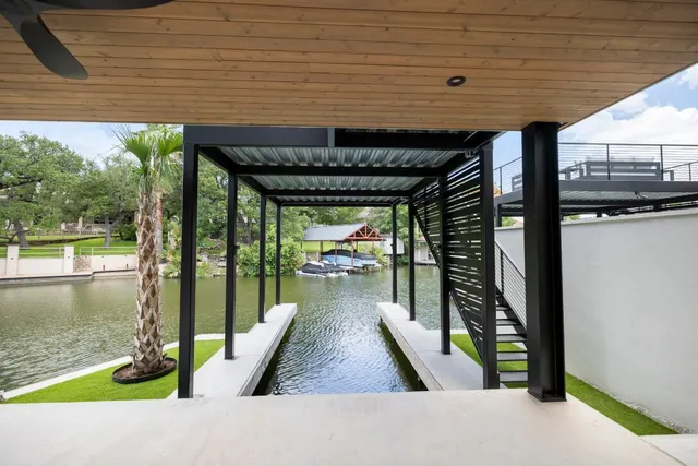 $1,950,000 | 701 Hi Circle North, Unit A, Horseshoe Bay, TX 78657