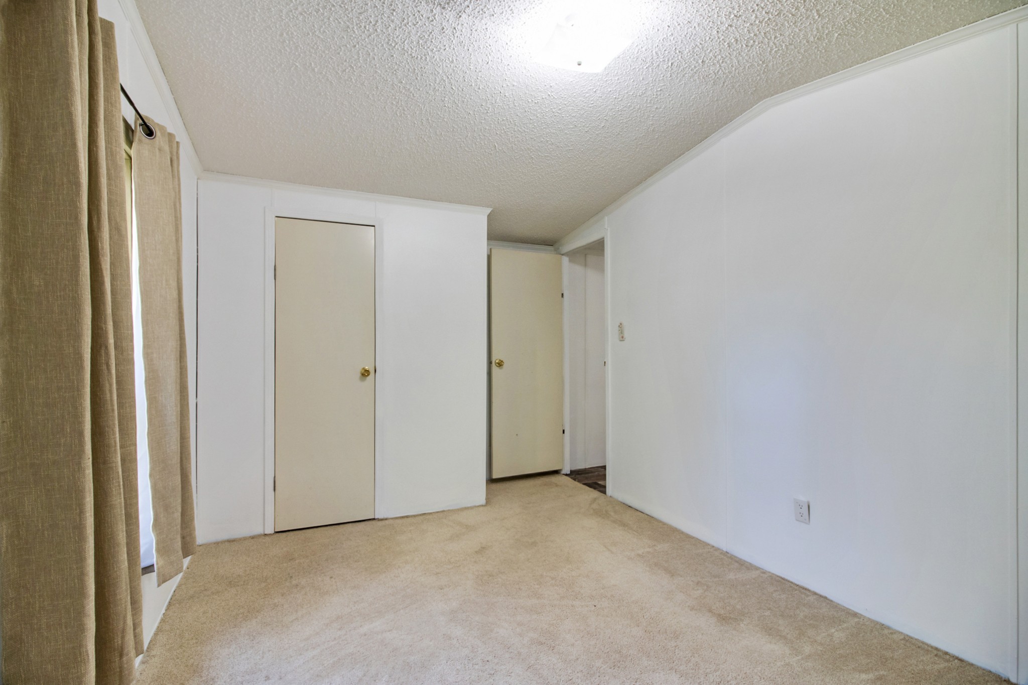 131 Maynard Avenue Jamestown, TN 38556 - Photo 34 of 59 a view of an empty room