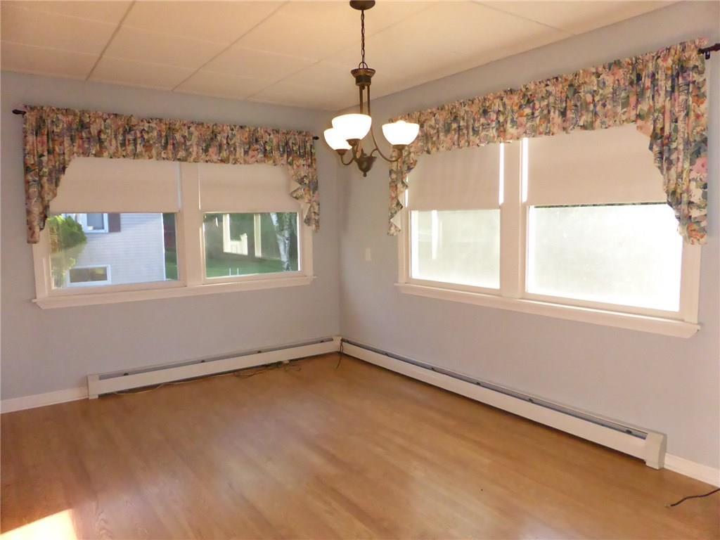 7 Osborne Road Gorham, ME 04038 - Photo 8 of 23 Eat in Kitchen