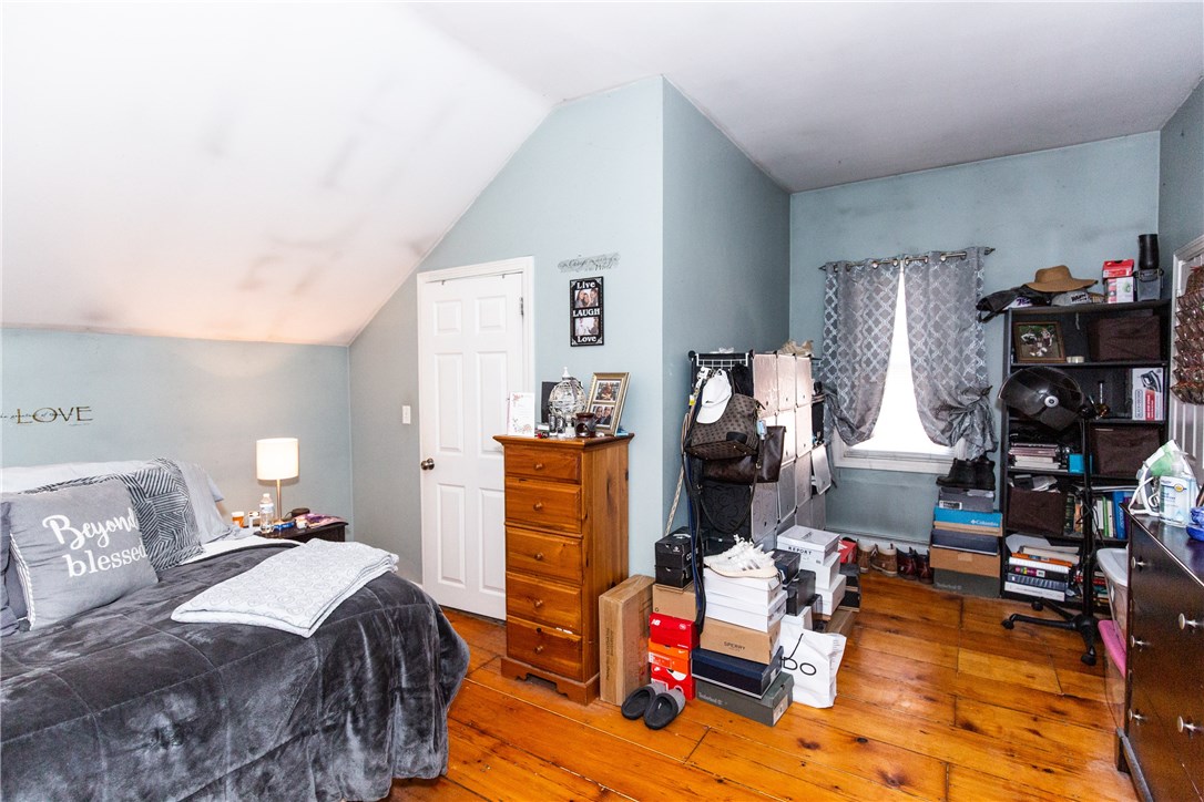 35 Middle Street Cumberland, RI 02864 - Photo 28 of 33 Bedroom