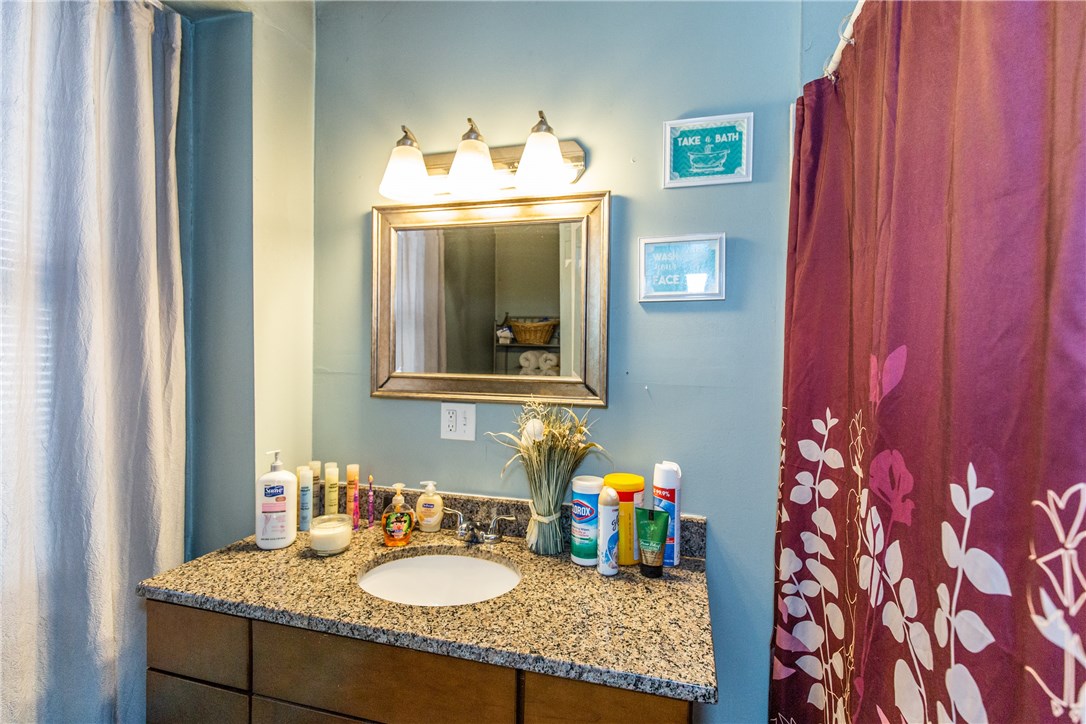 35 Middle Street Cumberland, RI 02864 - Photo 29 of 33 Bathroom