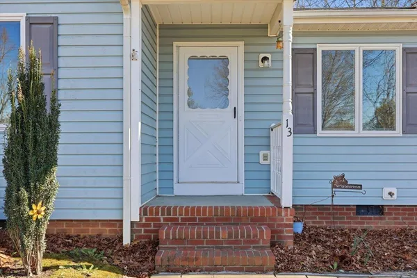 $255,000 | 13 Kingston Court, Stuarts Draft, VA 24477