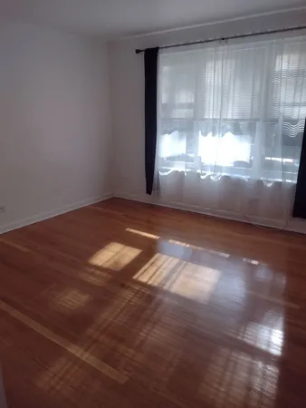a view of empty room with window
