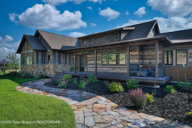 $1,850,000 | 162 Wapiti Run, Swan Valley, ID 83449