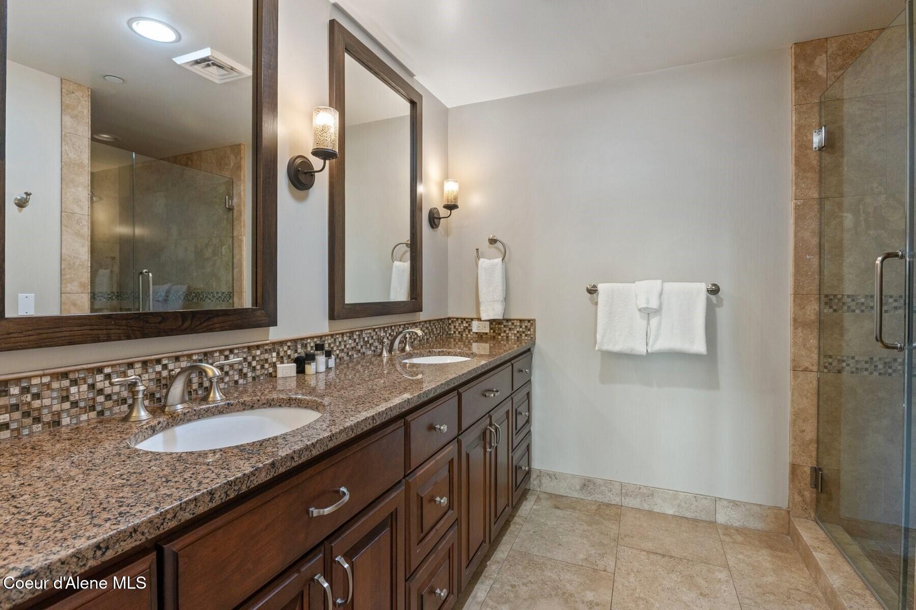 606 Sandpoint Avenue Sandpoint, ID 83864 - Photo 20 of 84 Guest Bath #1