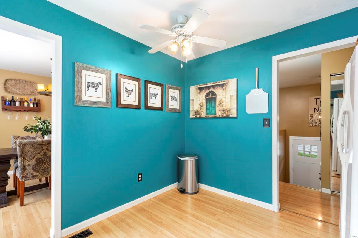 354 Bellestri Drive Ballwin, MO 63021 - Photo 14 of 38