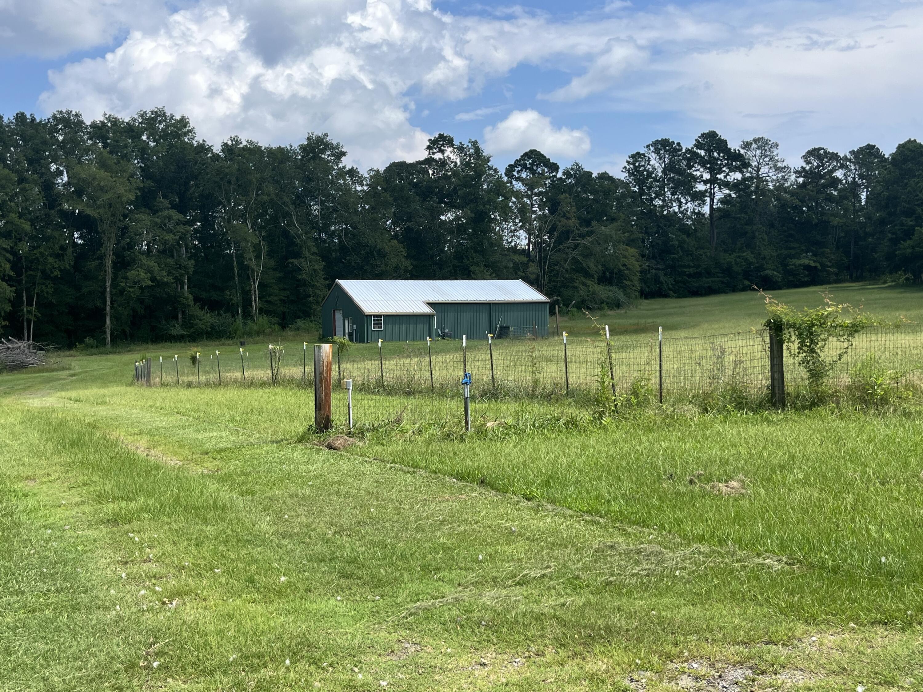450 Jefferson Street McCormick, SC 29835 - Photo 18 of 18 Barn