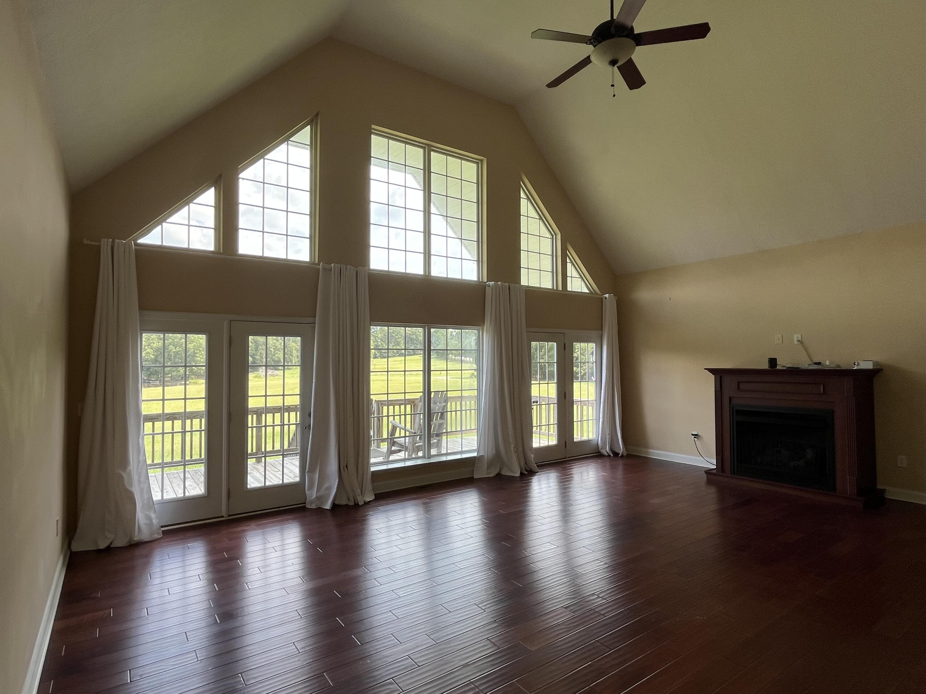 450 Jefferson Street McCormick, SC 29835 - Photo 4 of 18 IMG_0337